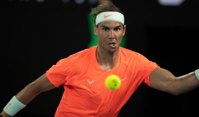 乐鱼体育官网-蒙卡赛纳达尔轻松取红土首秀 回归主战场火力全开